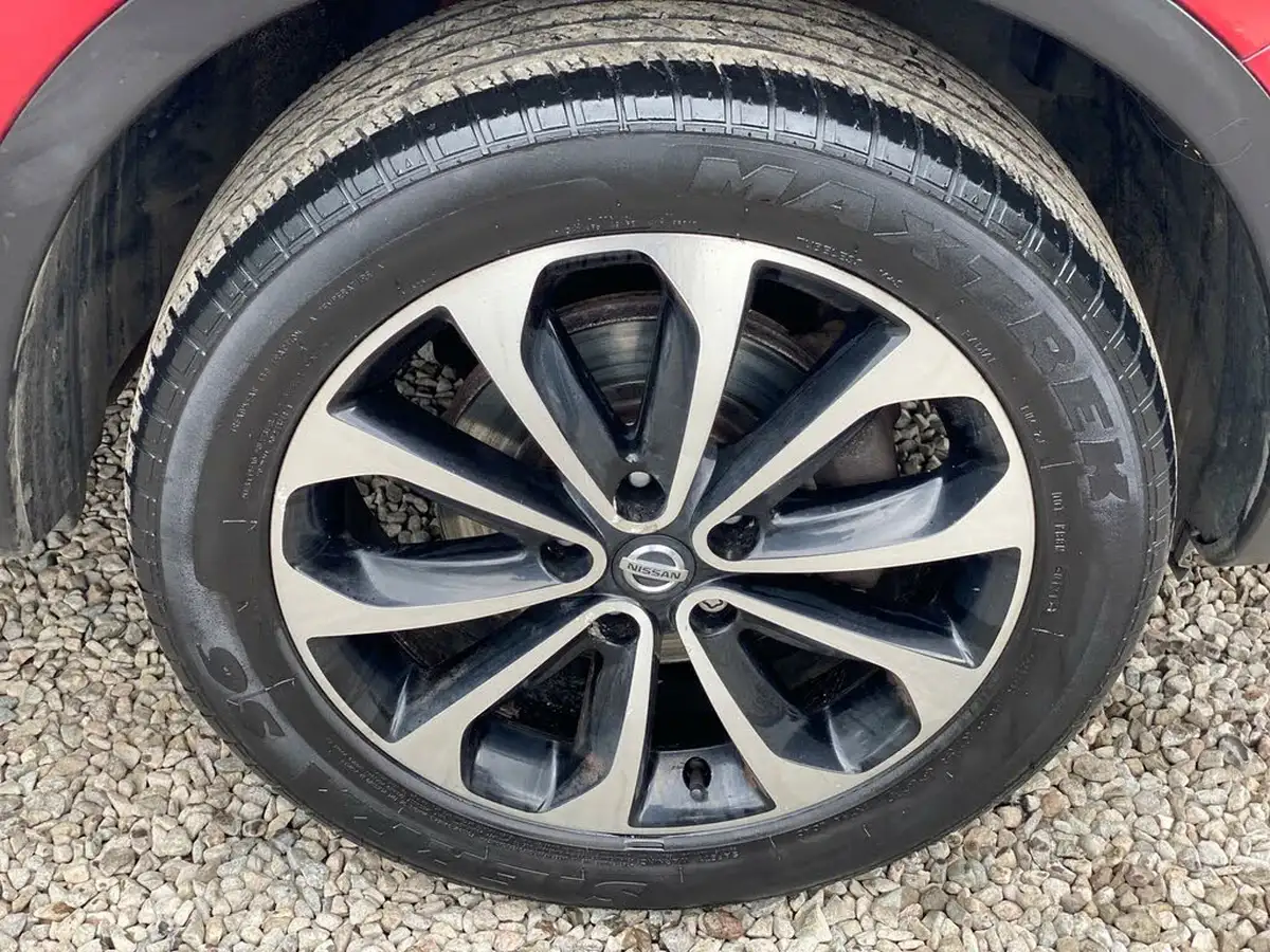 2012-nissan-qashqai-15td-n-tec-big-38