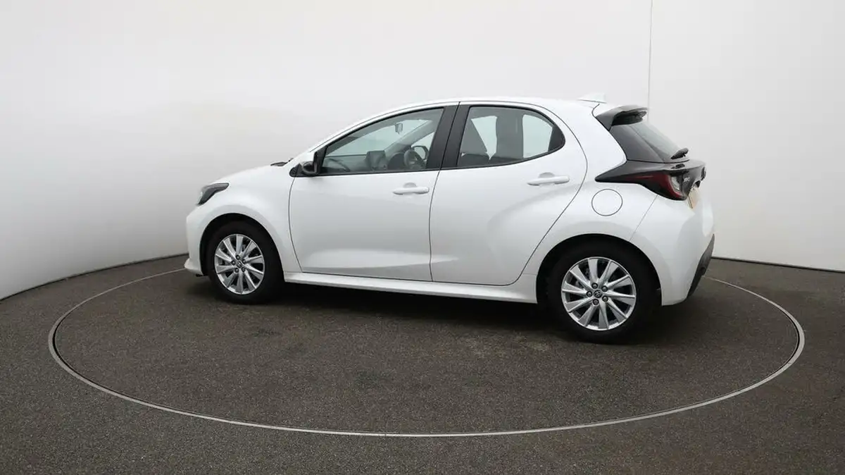 2022-toyota-yaris-15-vvt-i-icon-big-47