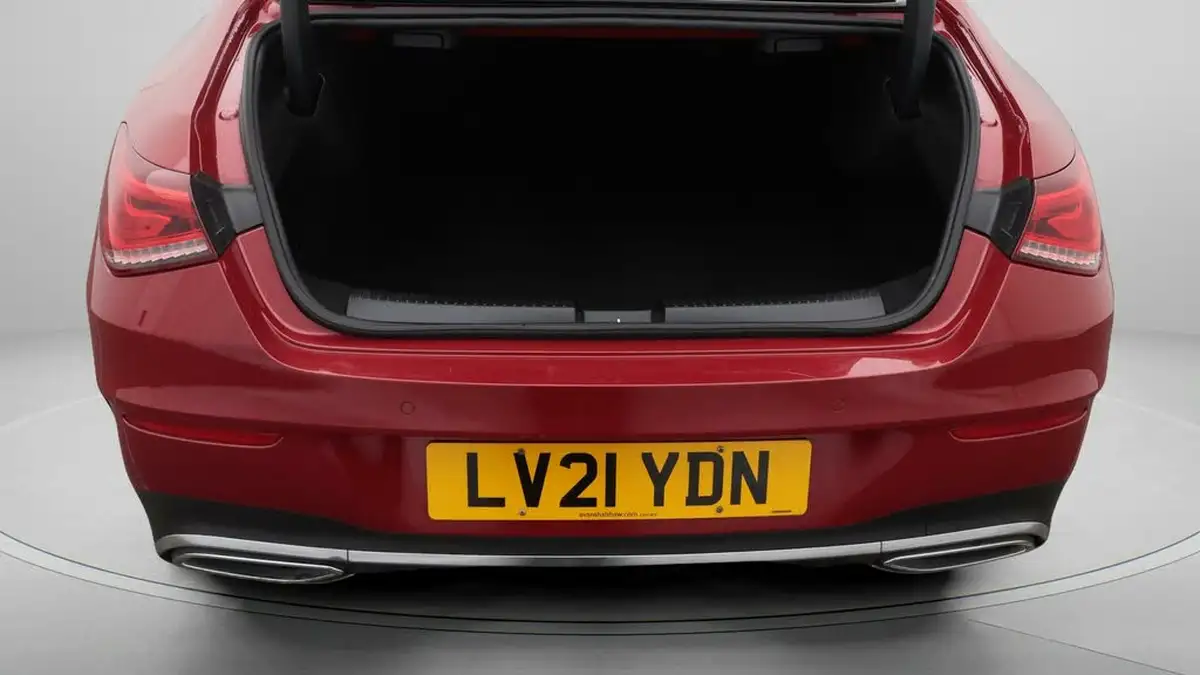 2021-mercedes-benz-cla-13-cla-180-amg-line-premium-plus-coupe-4d-big-17