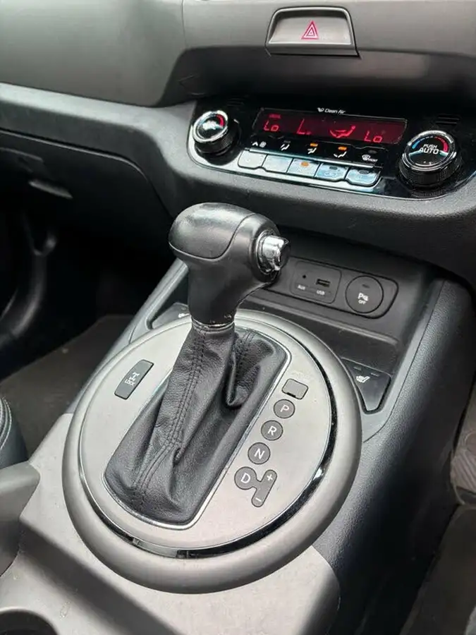 2014-kia-sportage-20td-kx-3-sat-nav-auto-big-19