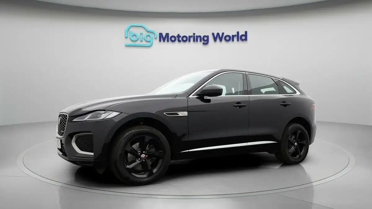 2022-jaguar-f-pace-20-d200-r-dynamic-s-big-2