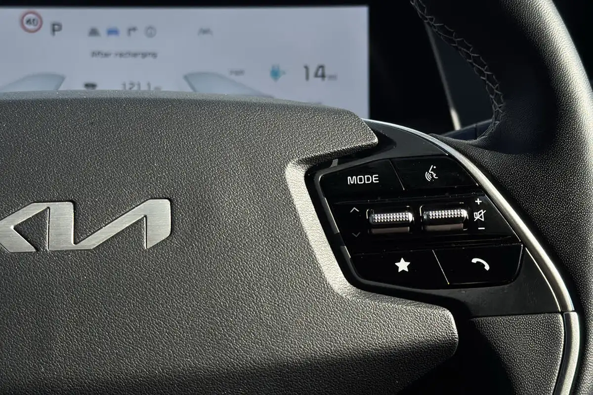 2023-kia-ev6-e-gt-line-s-225bhp-big-16