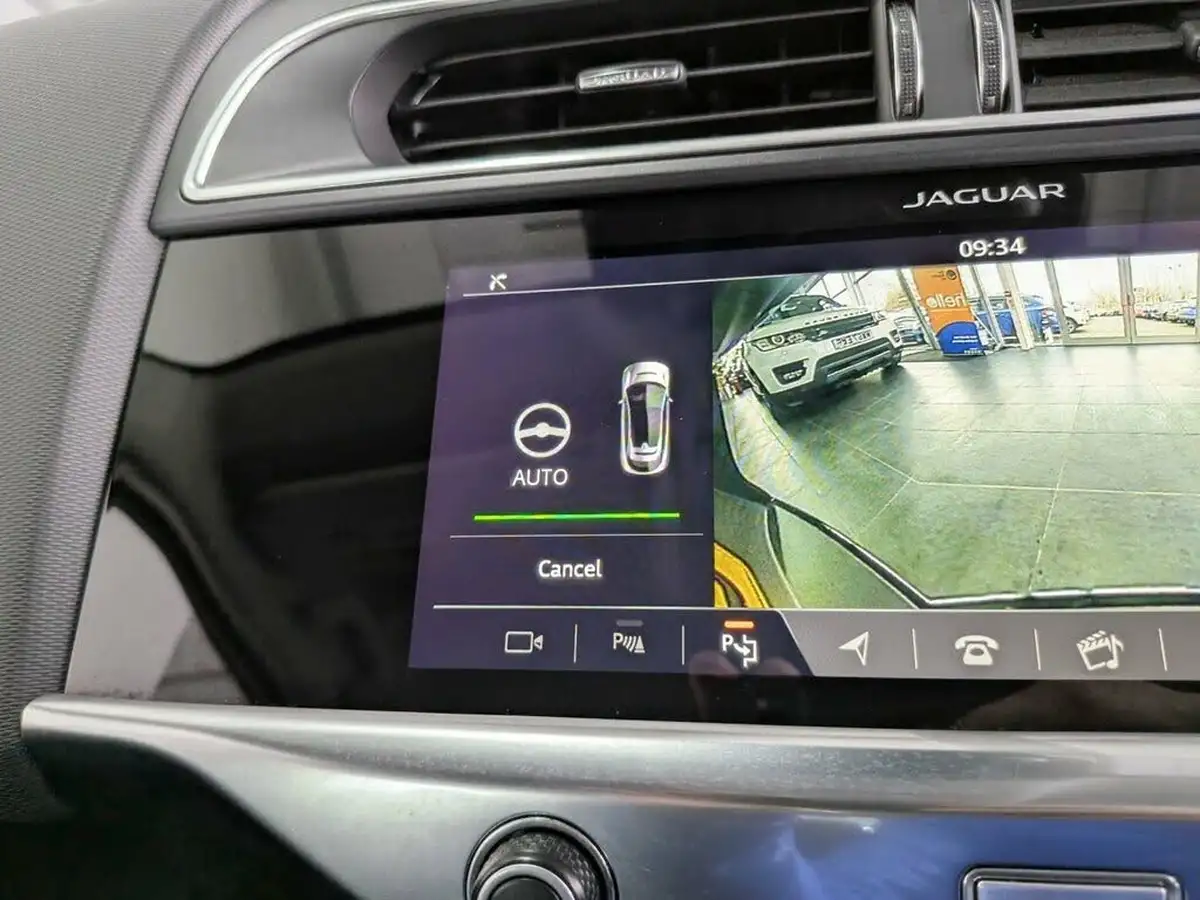 2020-jaguar-i-pace-ev400-s-big-18