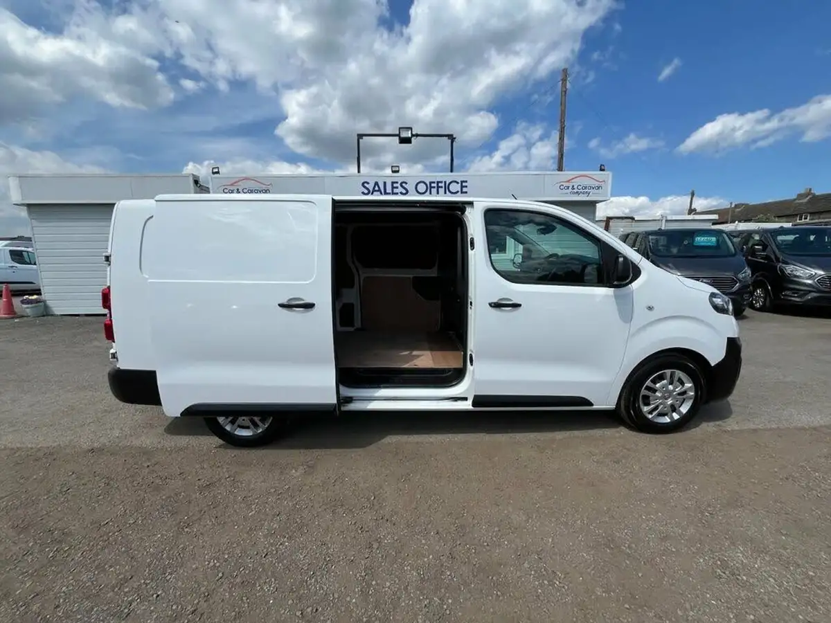2020-vauxhall-vivaro-20td-3100-l2h1-dynamic-big-12