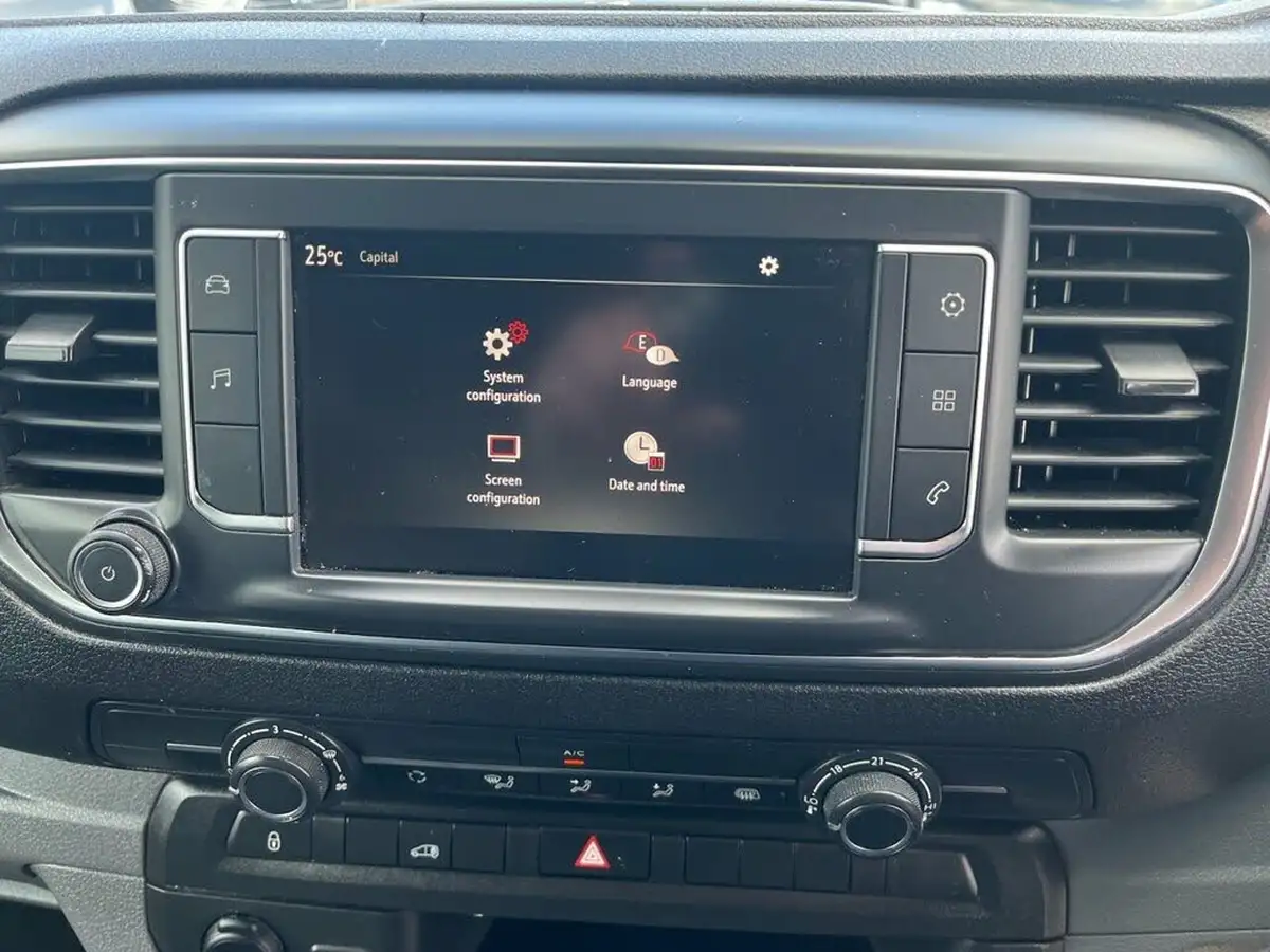 2020-vauxhall-vivaro-20td-3100-l2h1-dynamic-big-36