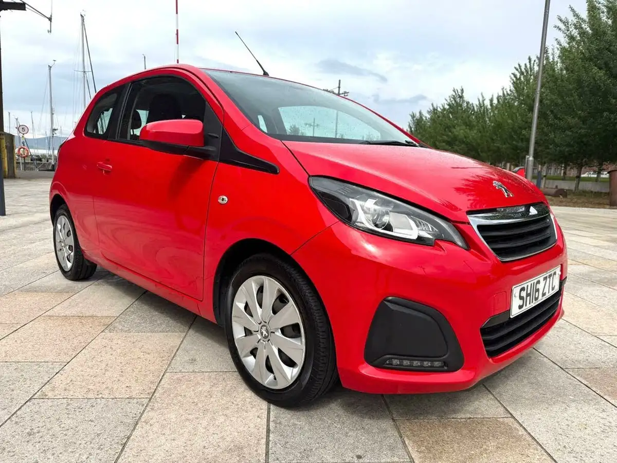 2016-peugeot-108-10-active-hatchback-3d-big-5