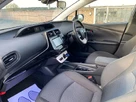 2017-toyota-prius-small-36