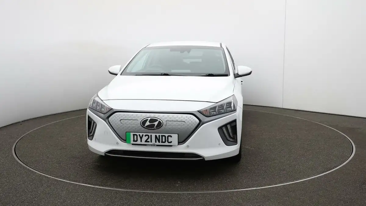 2021-hyundai-ioniq-e-premium-se-electric-100kw-big-42