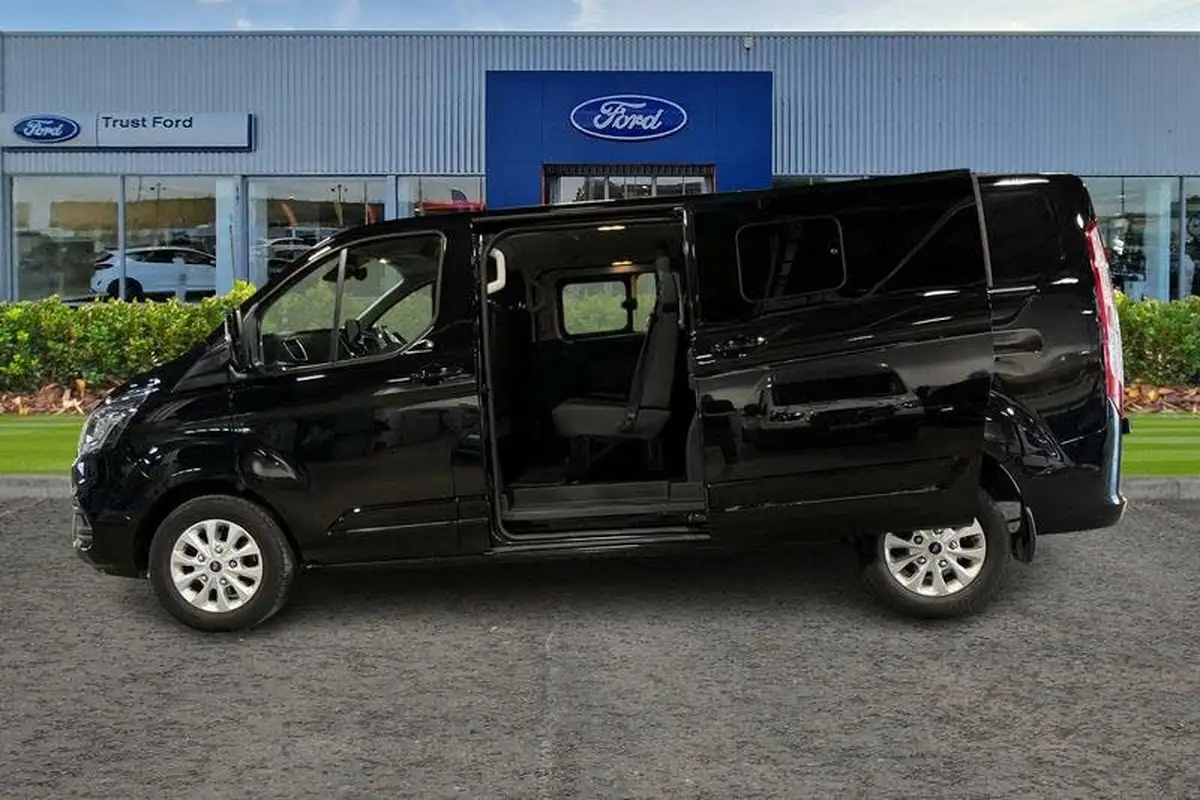 2023-ford-transit-custom-20tdci-320-l2h1-limited-130pseu6dt-double-cab-in-van-1997cc-big-5