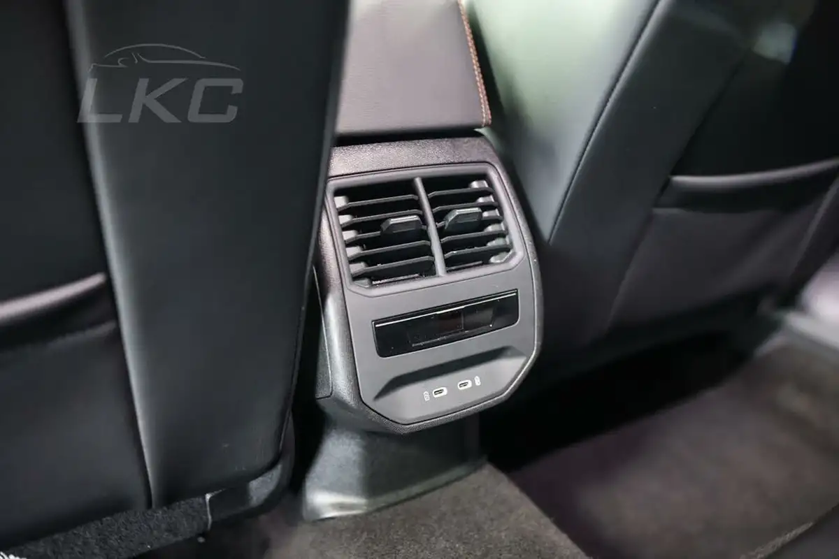 2024-cupra-formentor-20-tsi-v2-big-43
