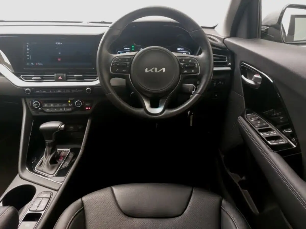 2022-kia-niro-16-gdi-3-156kwh-big-6
