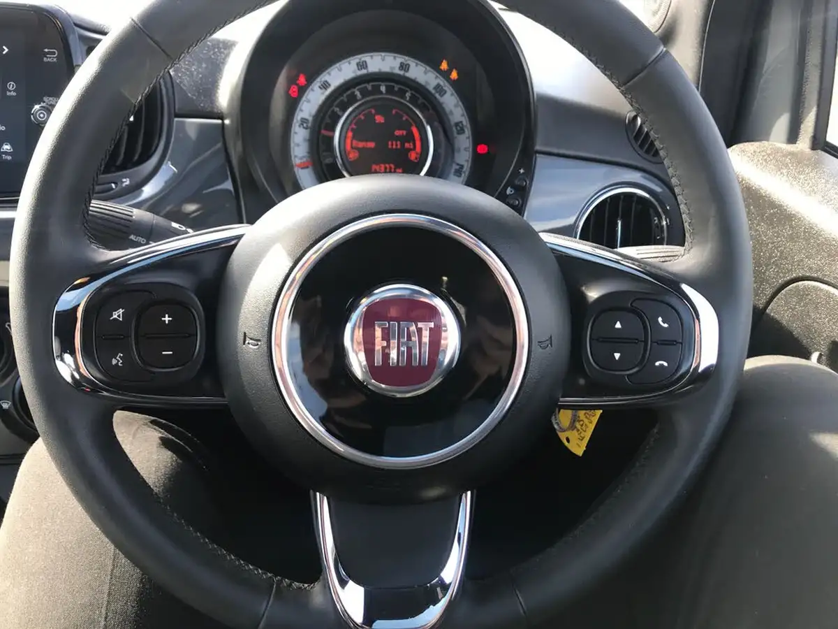 2022-fiat-500-10-dolcevita-big-20