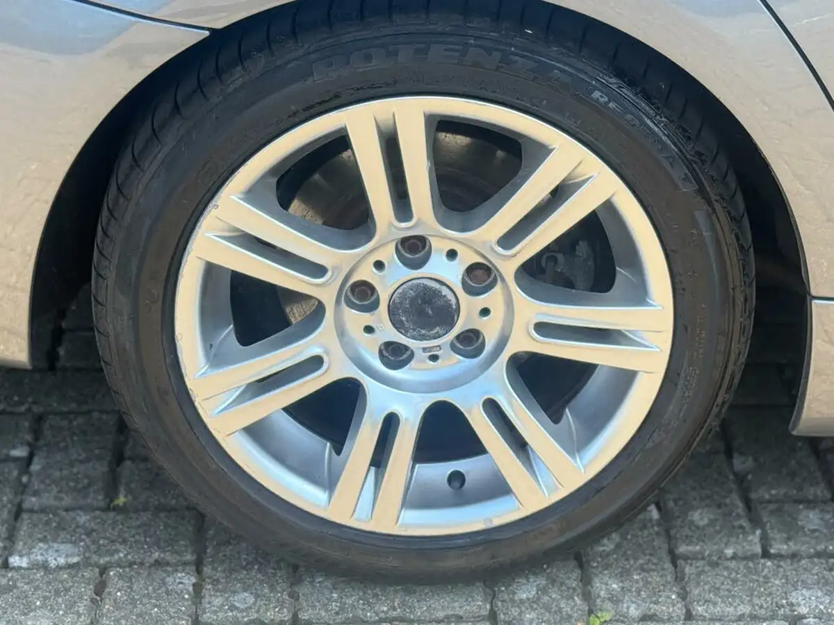 2010-bmw-3-series-20-318i-m-sport-saloon-4d-big-40