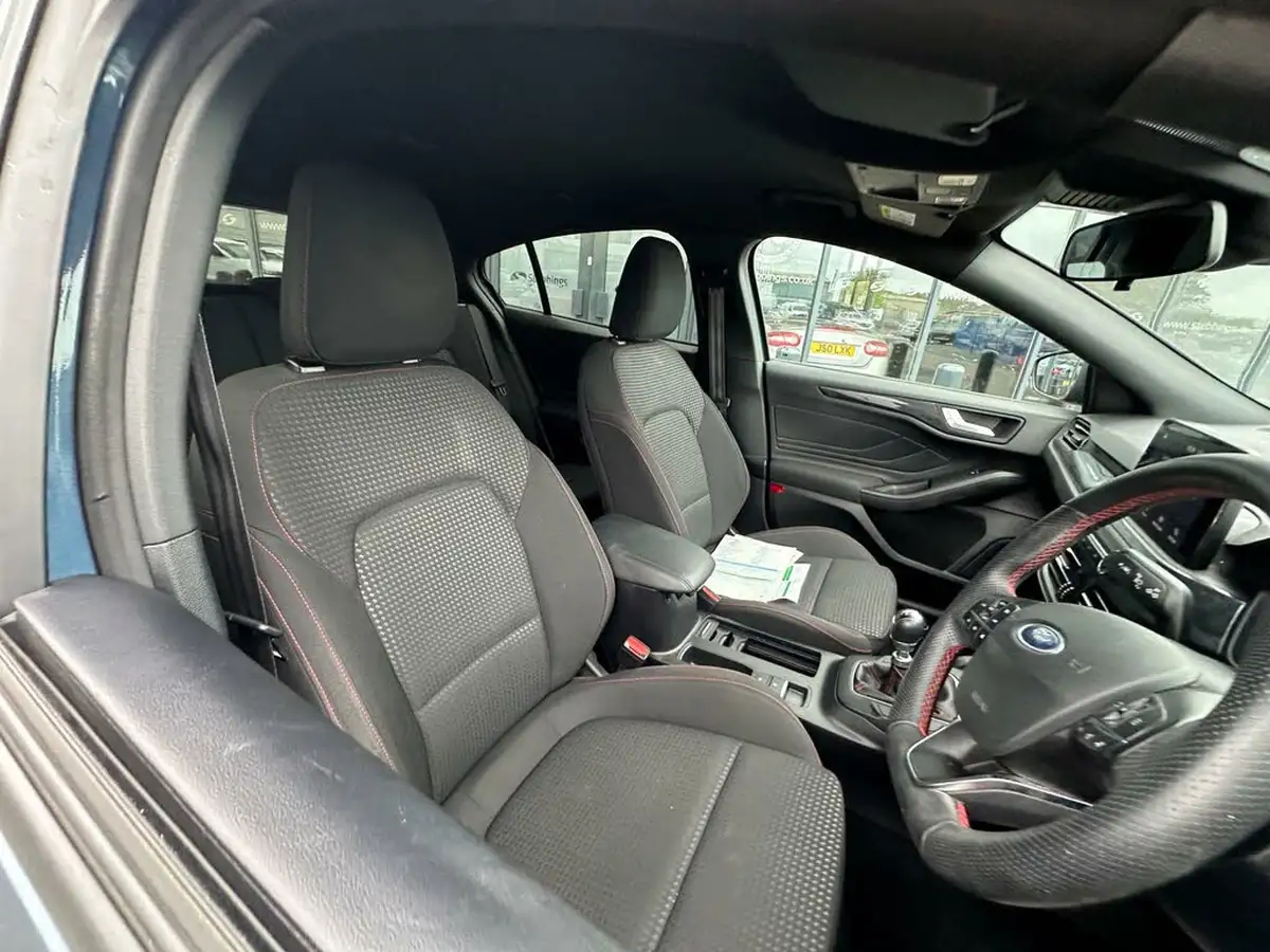 2020-ford-focus-10t-st-line-edition-125ps-hybrid-mhev-hatchback-big-2