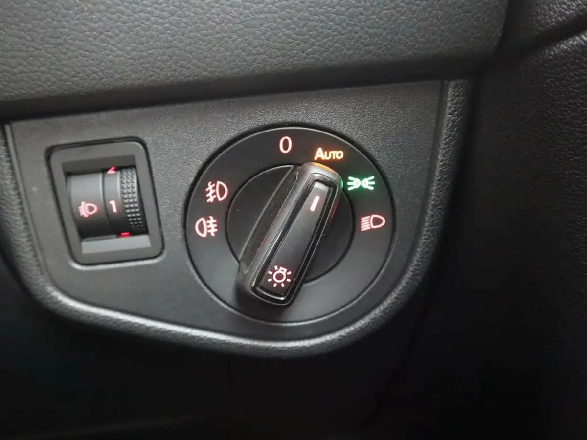 2020-volkswagen-polo-10-tsi-sel-115ps-dsg-big-35