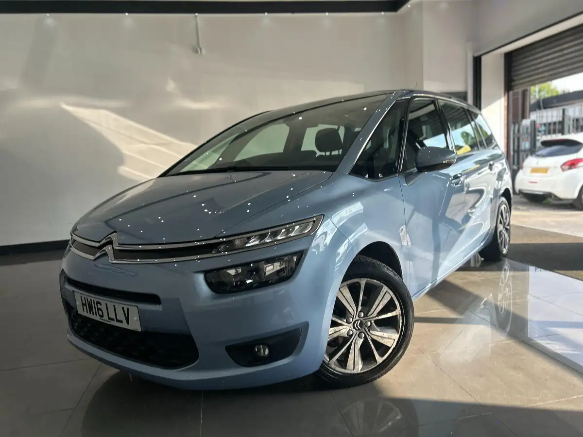 2016-citroen-grand-c4-picasso-16bluehdi-selection-big-9