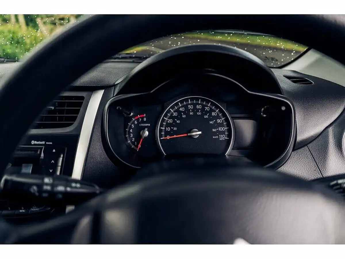 2016-suzuki-celerio-10-sz3-dualjet-big-34