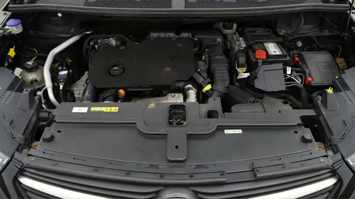 2019-vauxhall-grandland-x-15td-sport-nav-big-18