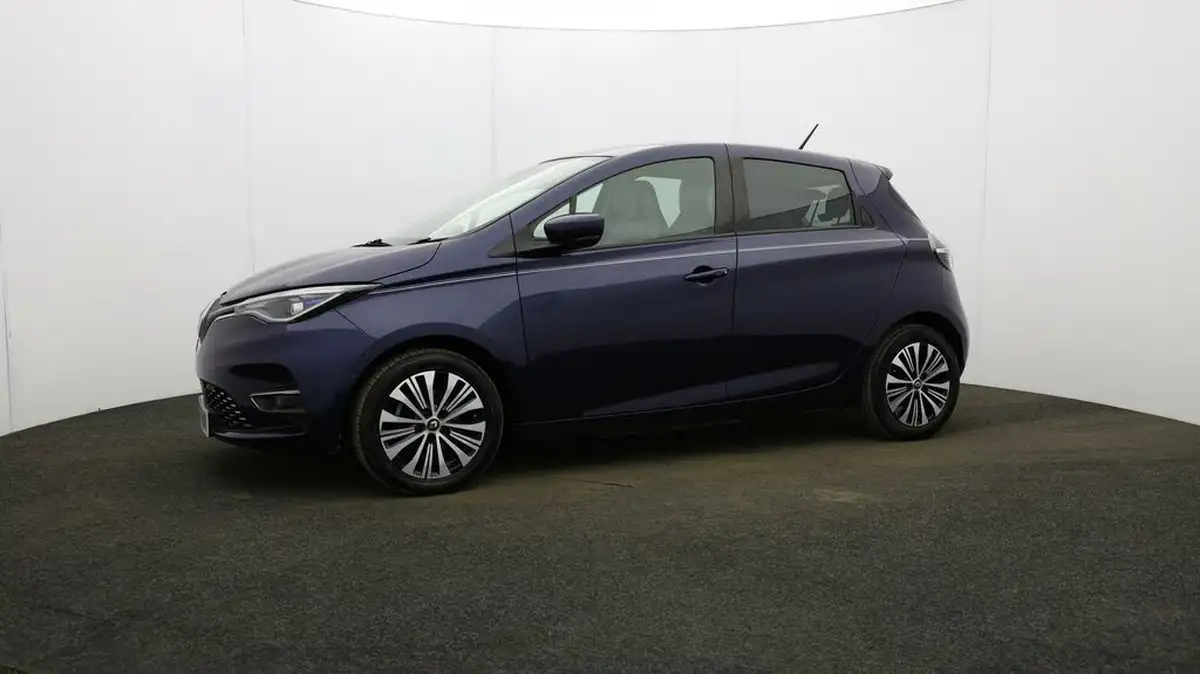 2021-renault-zoe-e-riviera-limited-edition-big-40