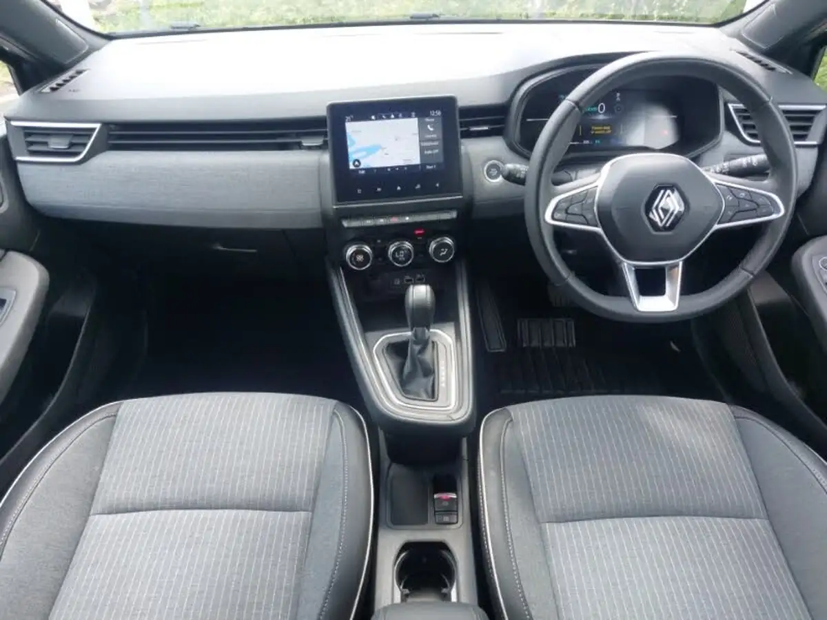 2024-renault-clio-16-techno-big-2