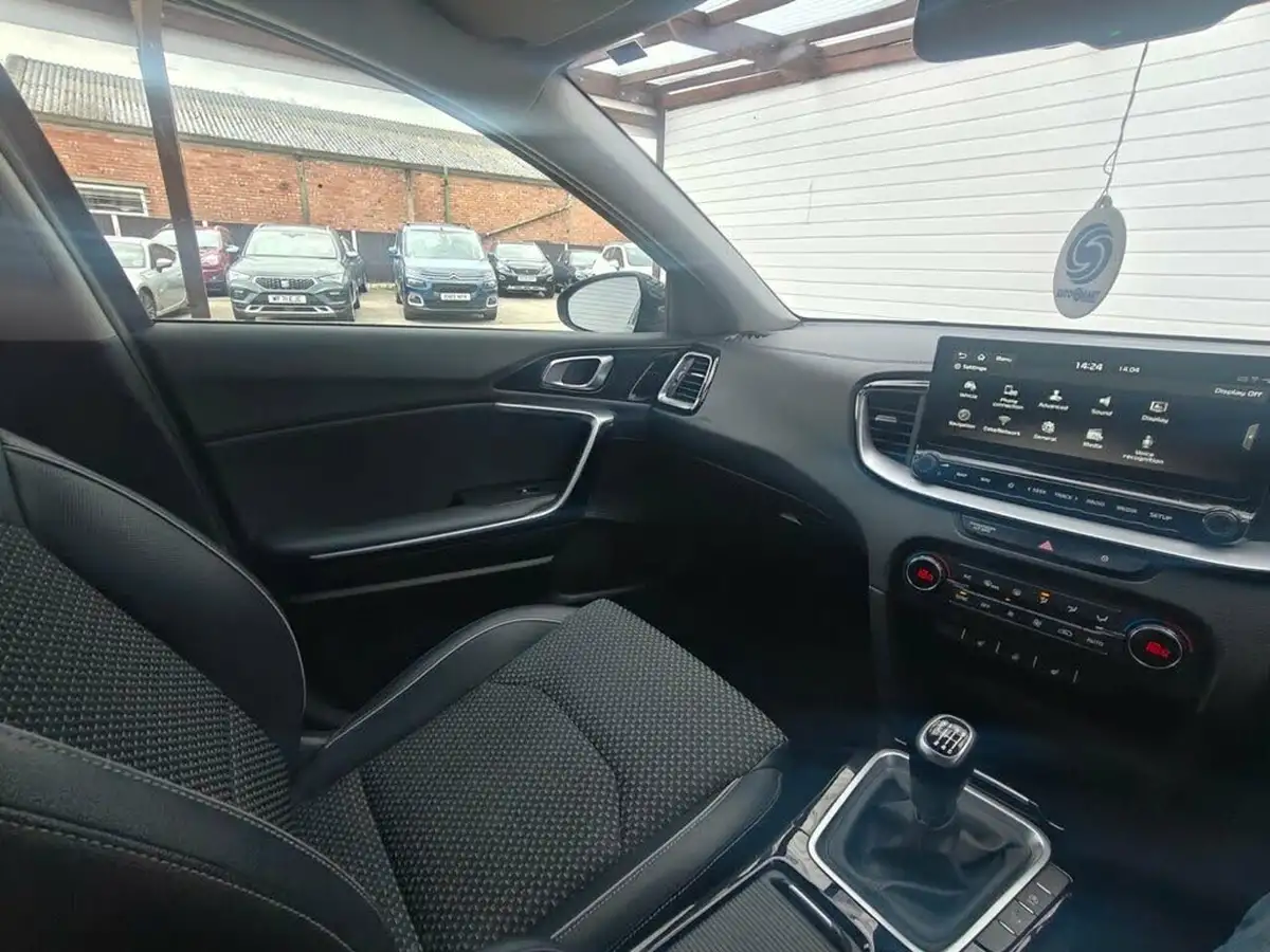 2020-kia-xceed-14-t-gdi-3-big-75