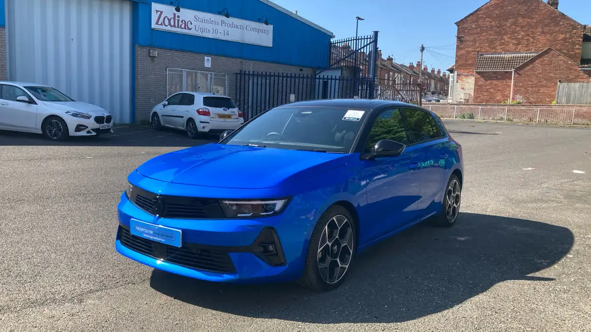 2024-vauxhall-astra-12-turbo-ultimate-130ps-hatchback-auto-big-6