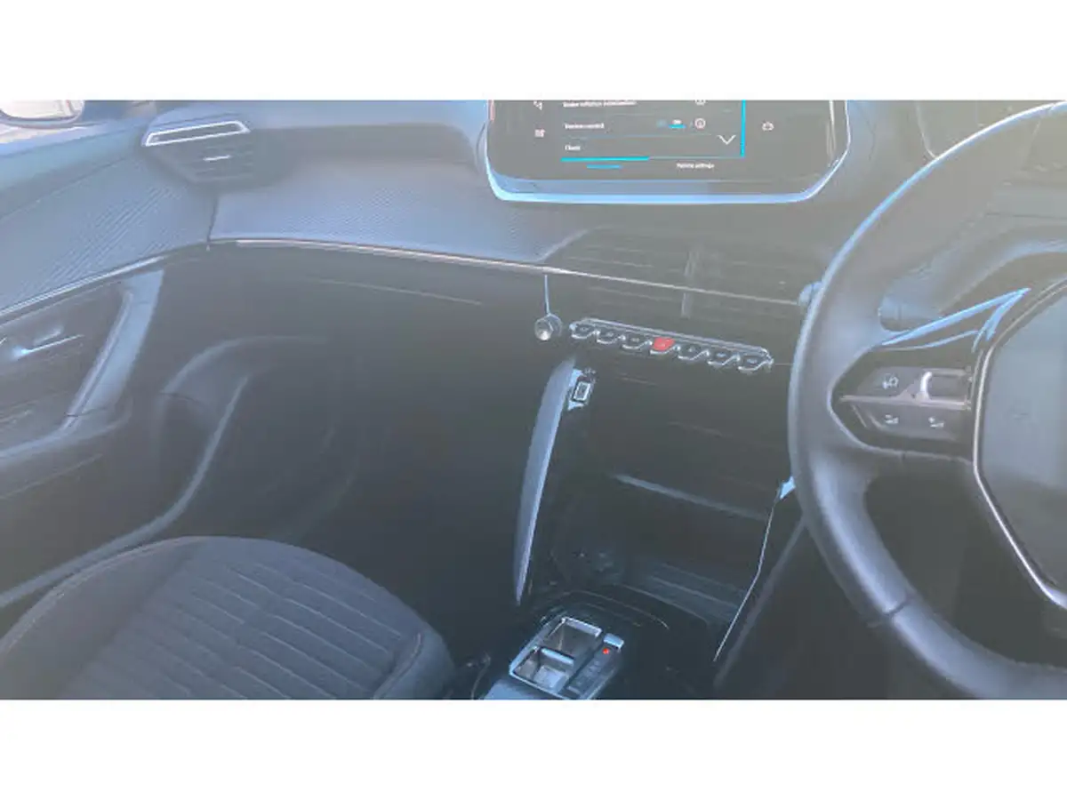 2023-peugeot-2008-suv-e-active-premium-big-13