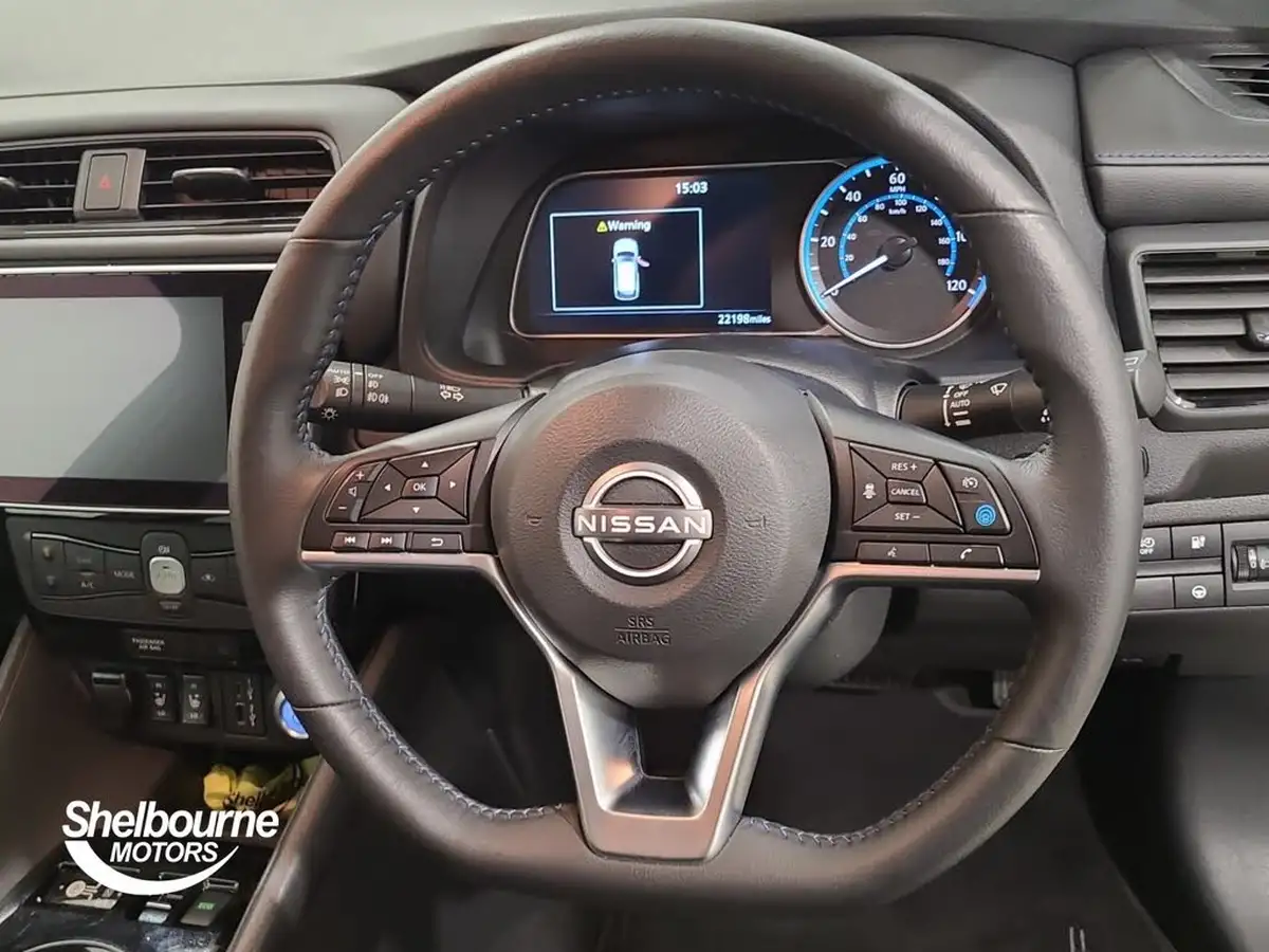 2023-nissan-leaf-e-tekna-39kwh-big-3