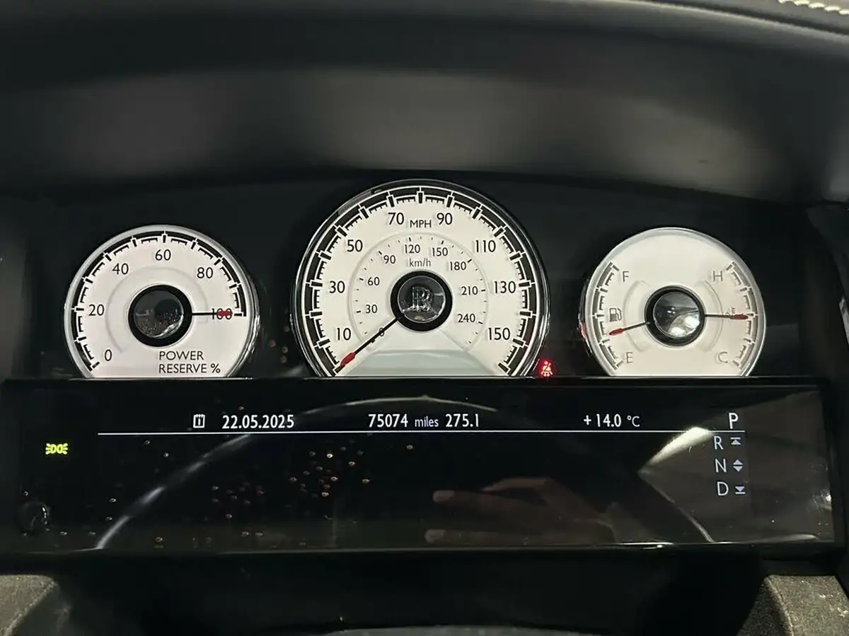 2018-rolls-royce-wraith-66-big-42