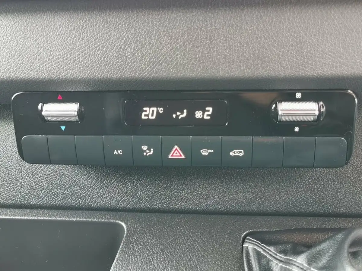 2024-mercedes-benz-sprinter-20cdi-315-l2h1-premium-big-13