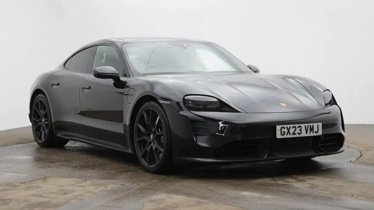 2023-porsche-taycan-e-gts-big-0