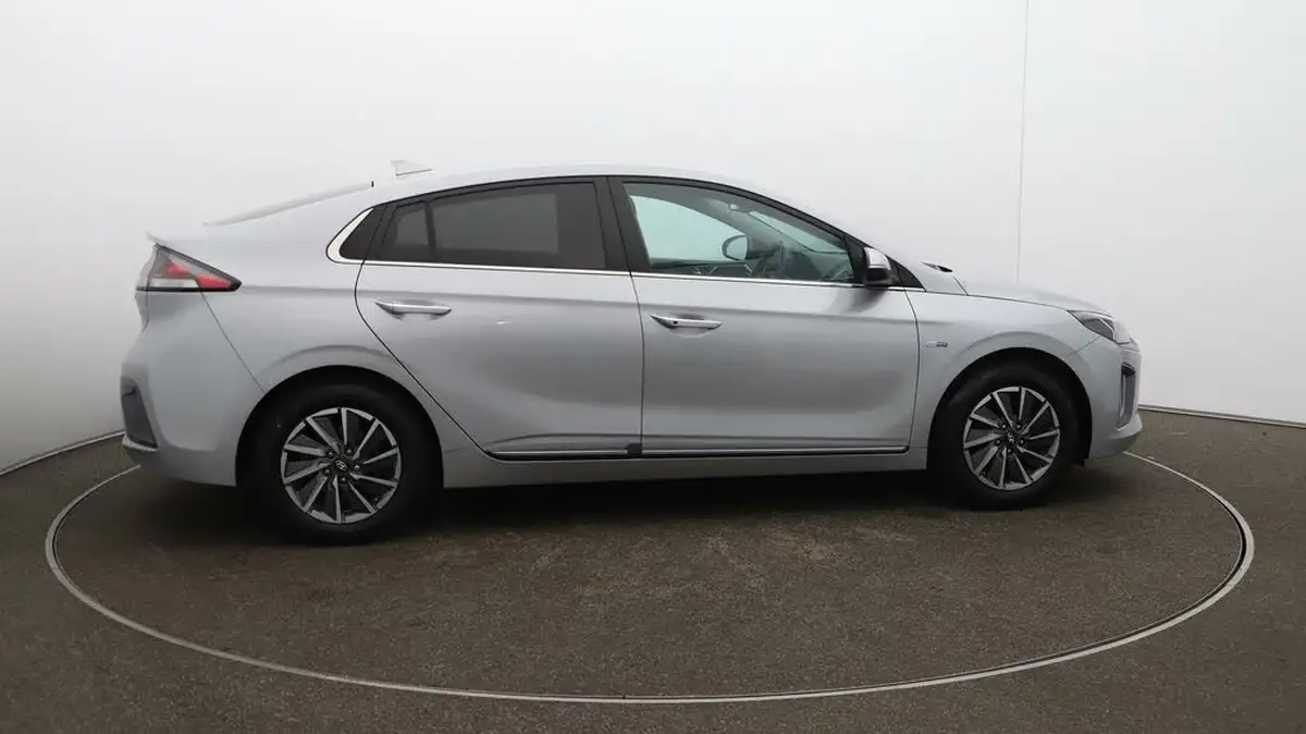 2020-hyundai-ioniq-e-premium-se-electric-100kw-big-51