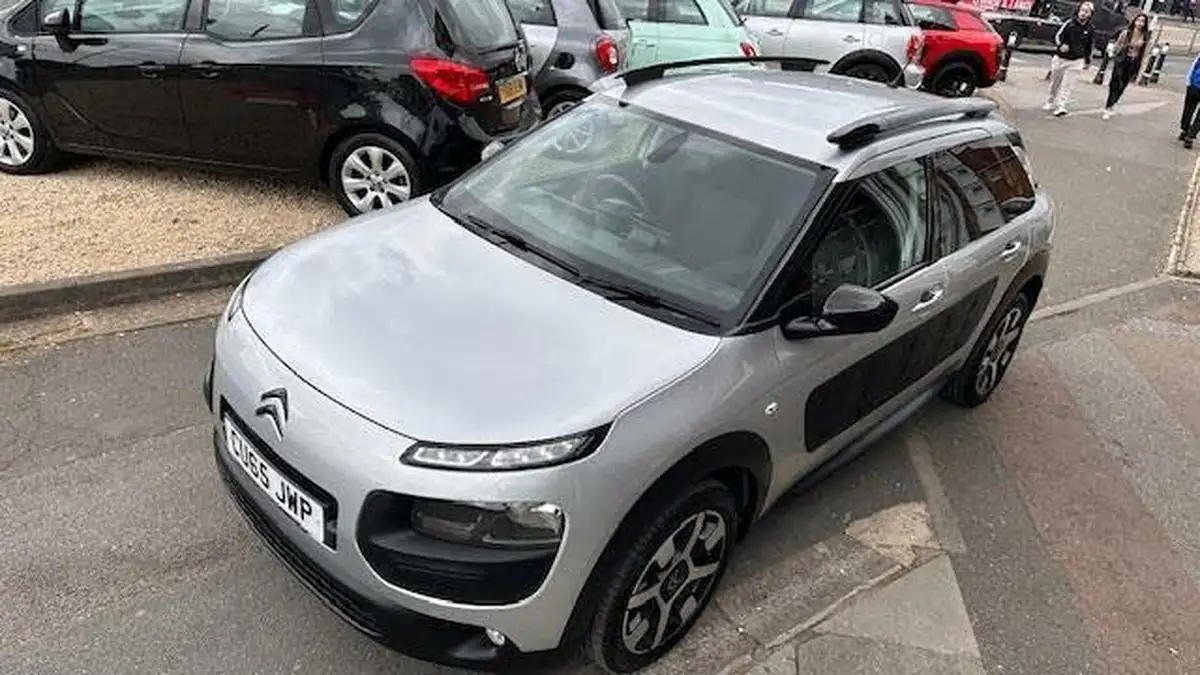 2016-citroen-c4-cactus-12-puretech-flair-82ps-ss-etg-big-3