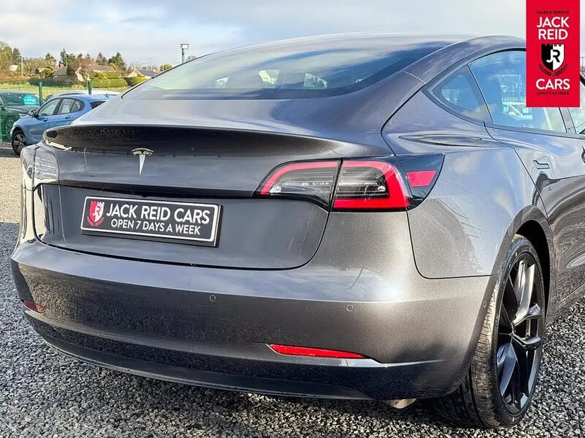 2021-tesla-model-3-e-standard-plus-big-4