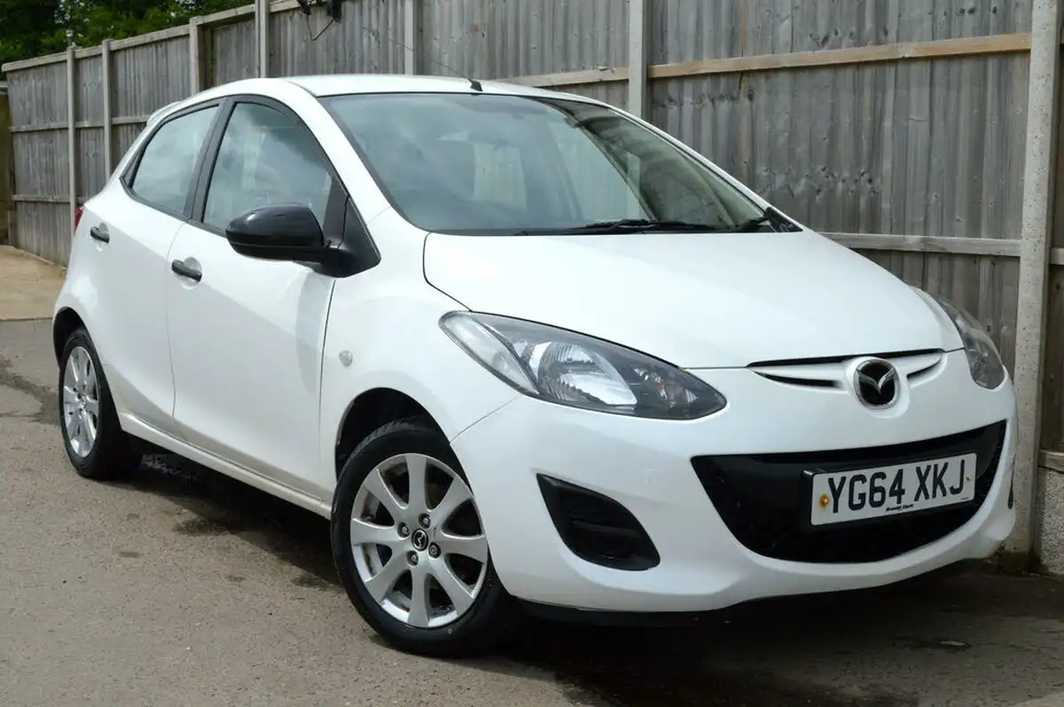 2014-mazda-mazda2-13-se-air-con-big-0