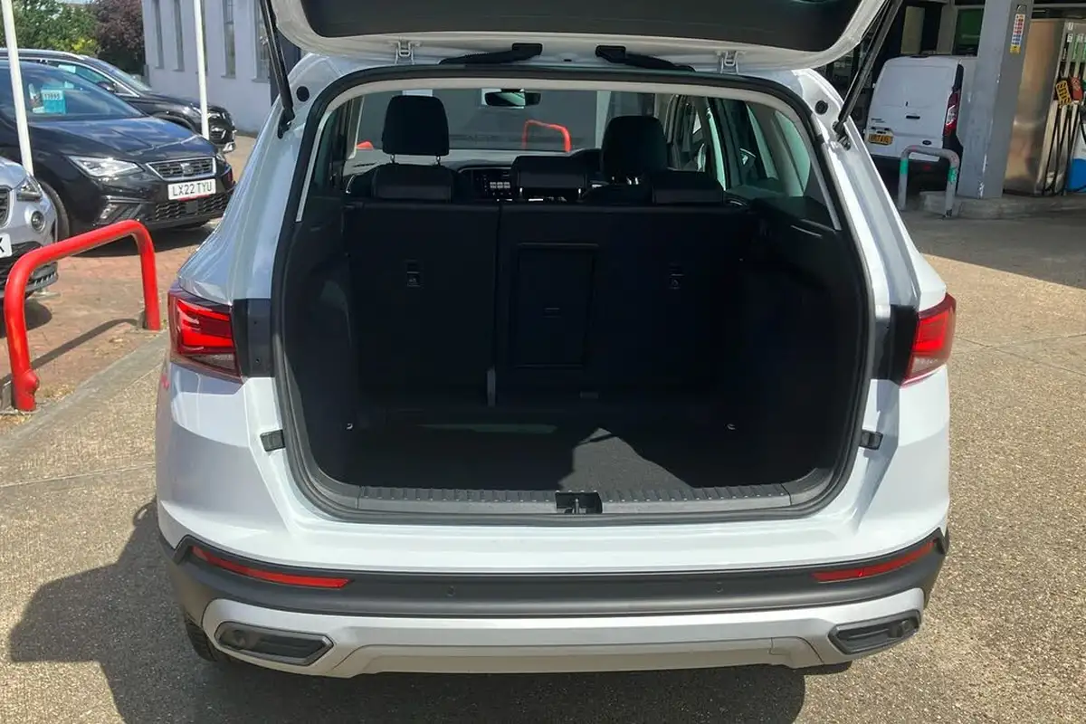 2024-seat-ateca-15-ecotsi-xperience-dsg-big-11