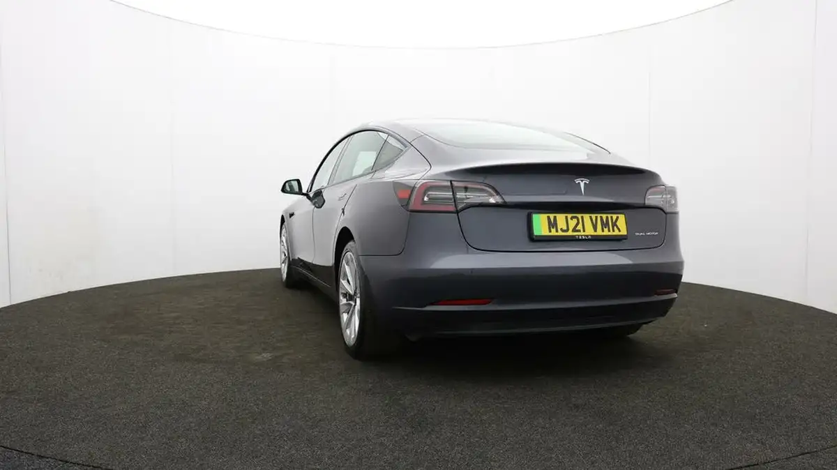 2021-tesla-model-3-e-long-range-4x4-big-33