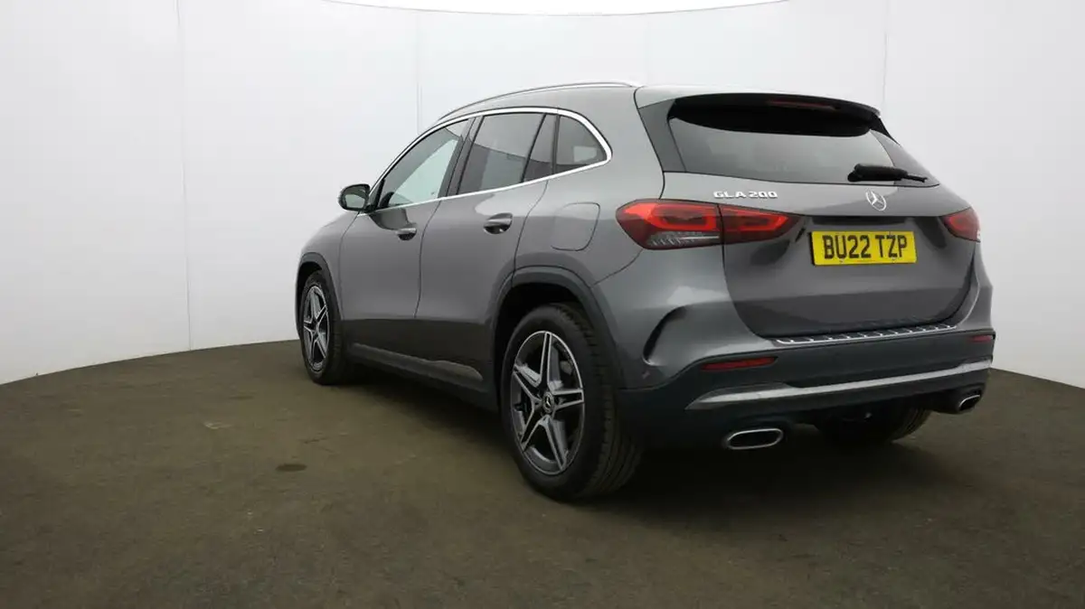 2022-mercedes-benz-gla-class-13-gla-200-amg-line-executive-big-33