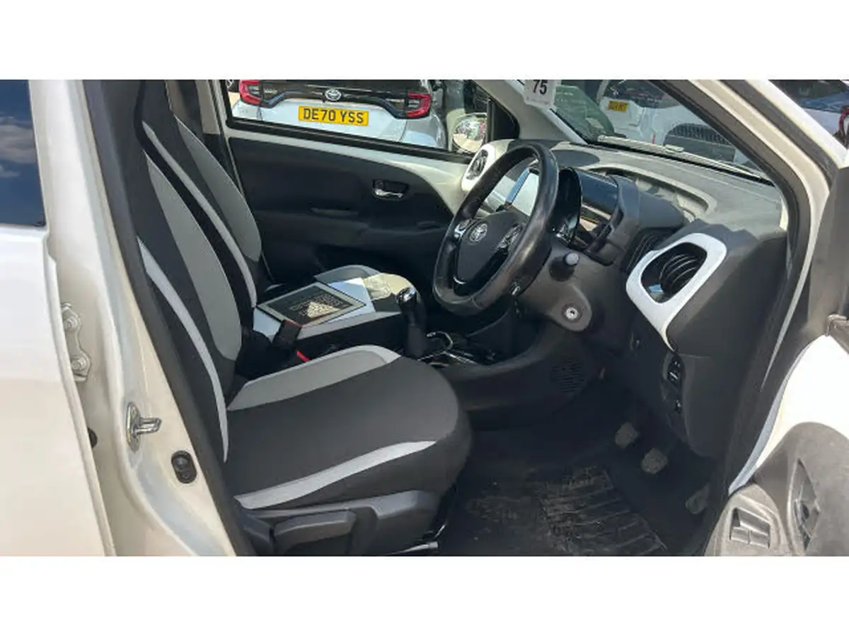 2018-toyota-aygo-10-vvt-i-x-style-71bhp-big-10