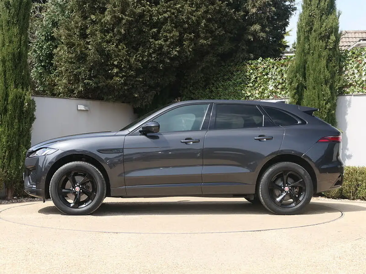 2021-jaguar-f-pace-20-d200-r-dynamic-s-mhev-big-6
