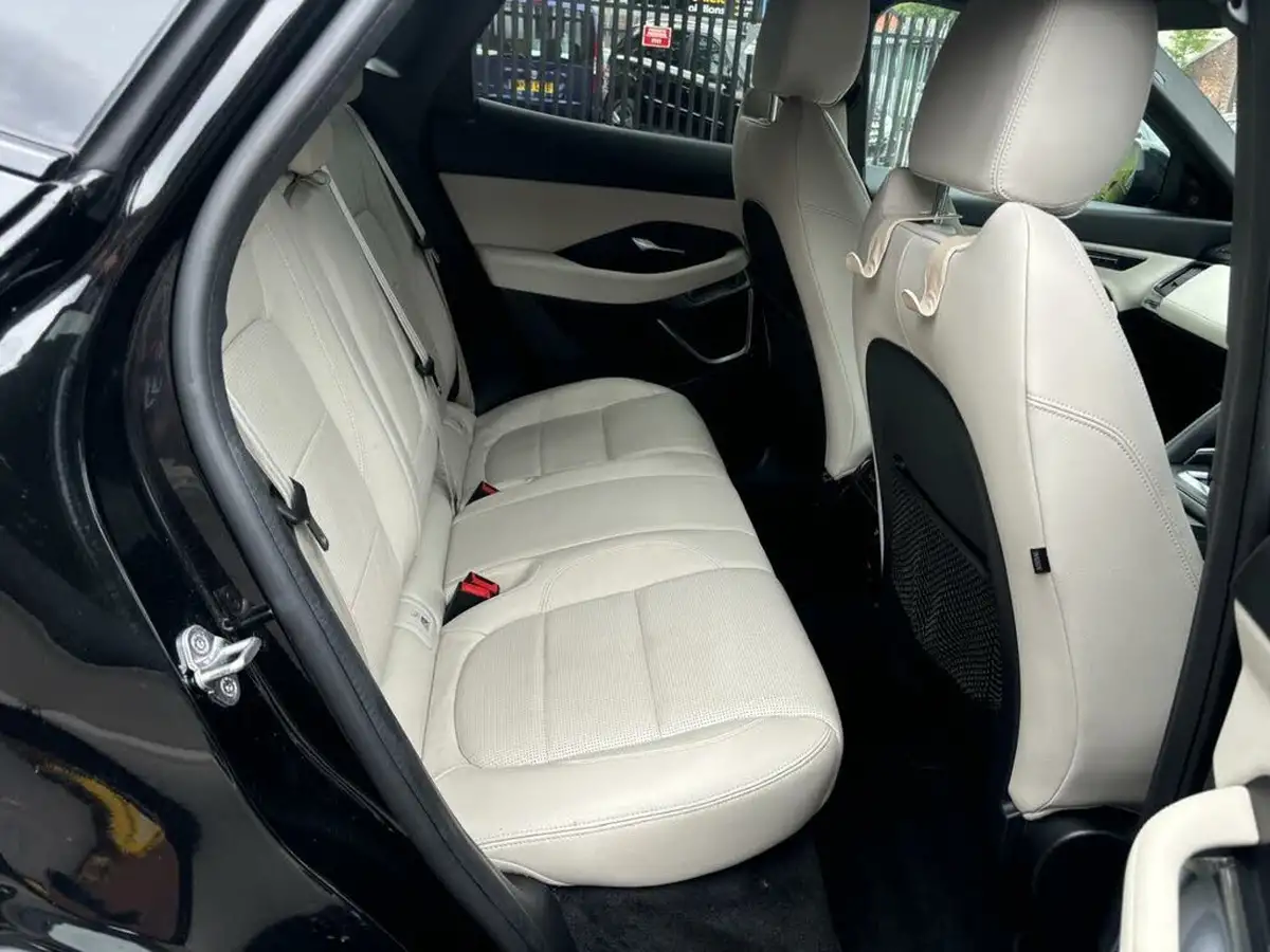 2020-jaguar-e-pace-20-i4-r-dynamic-se-249ps-big-8