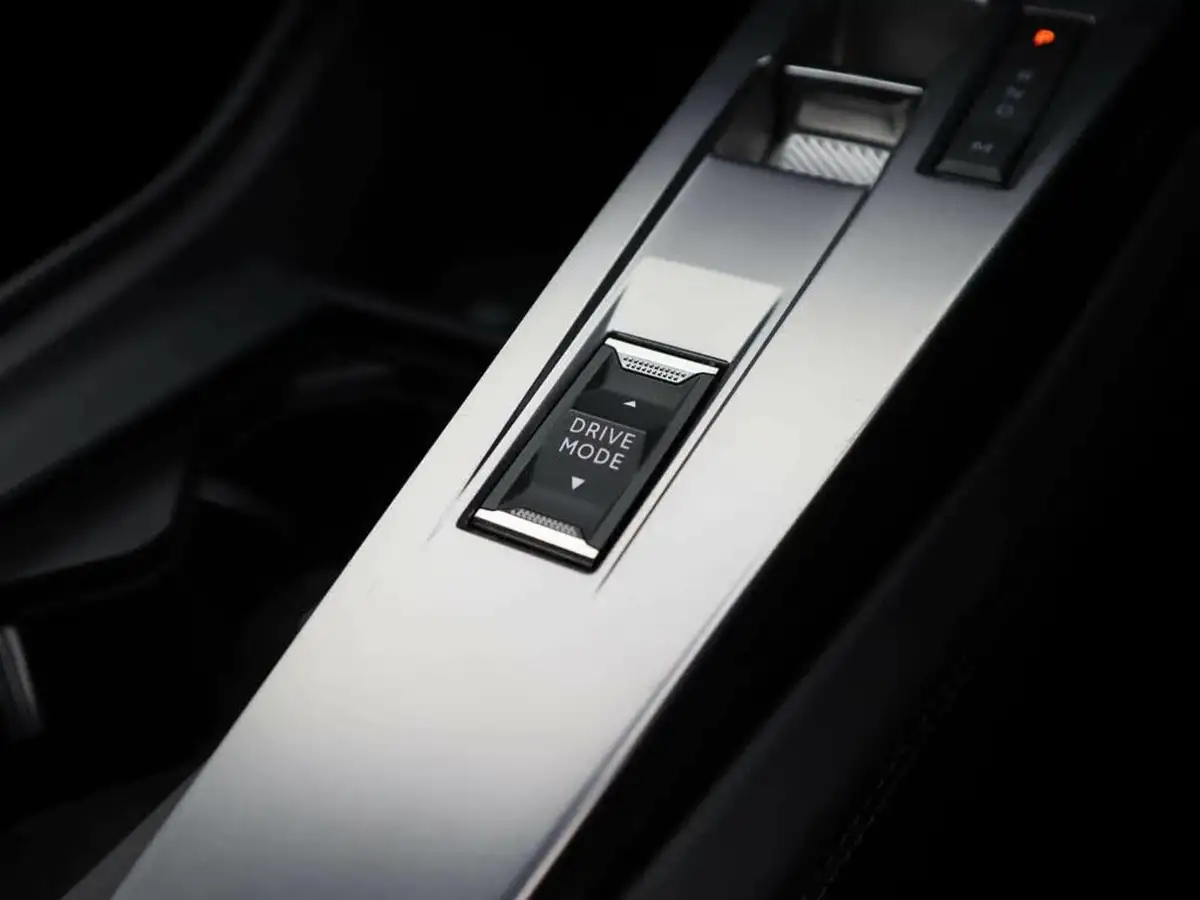 2023-peugeot-308-12-puretech-allure-premium-130ps-big-31