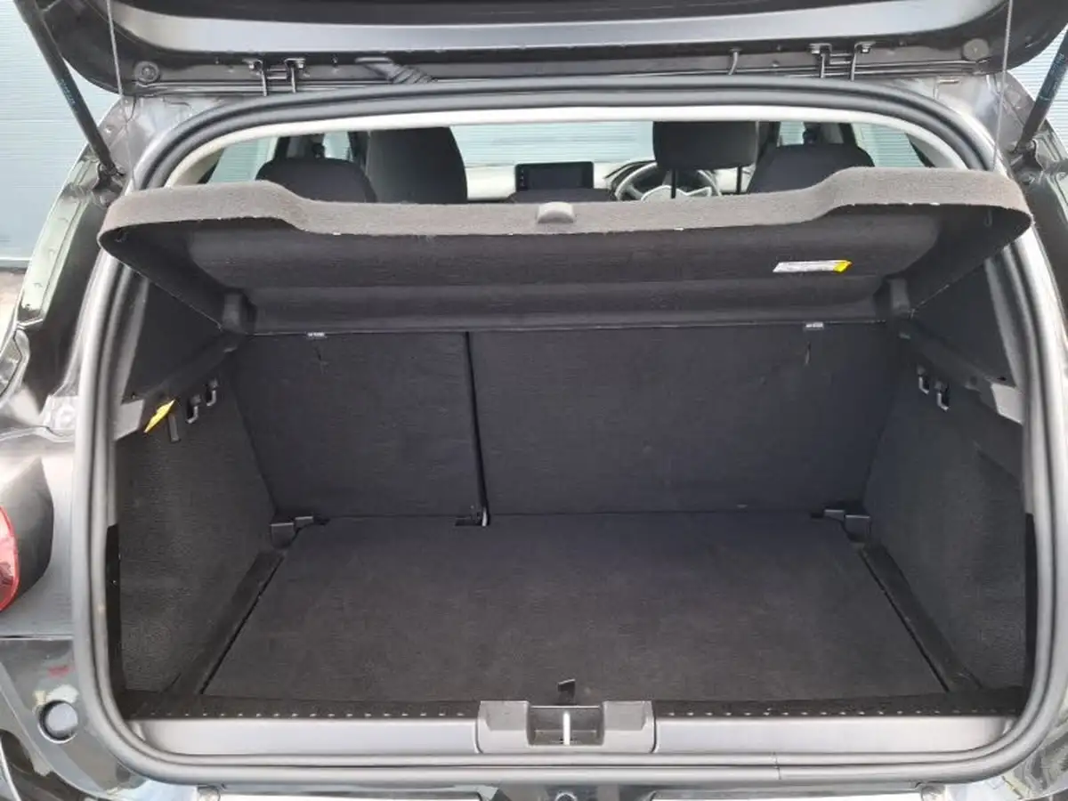 2024-dacia-sandero-stepway-10-tce-extreme-90bhp-big-7