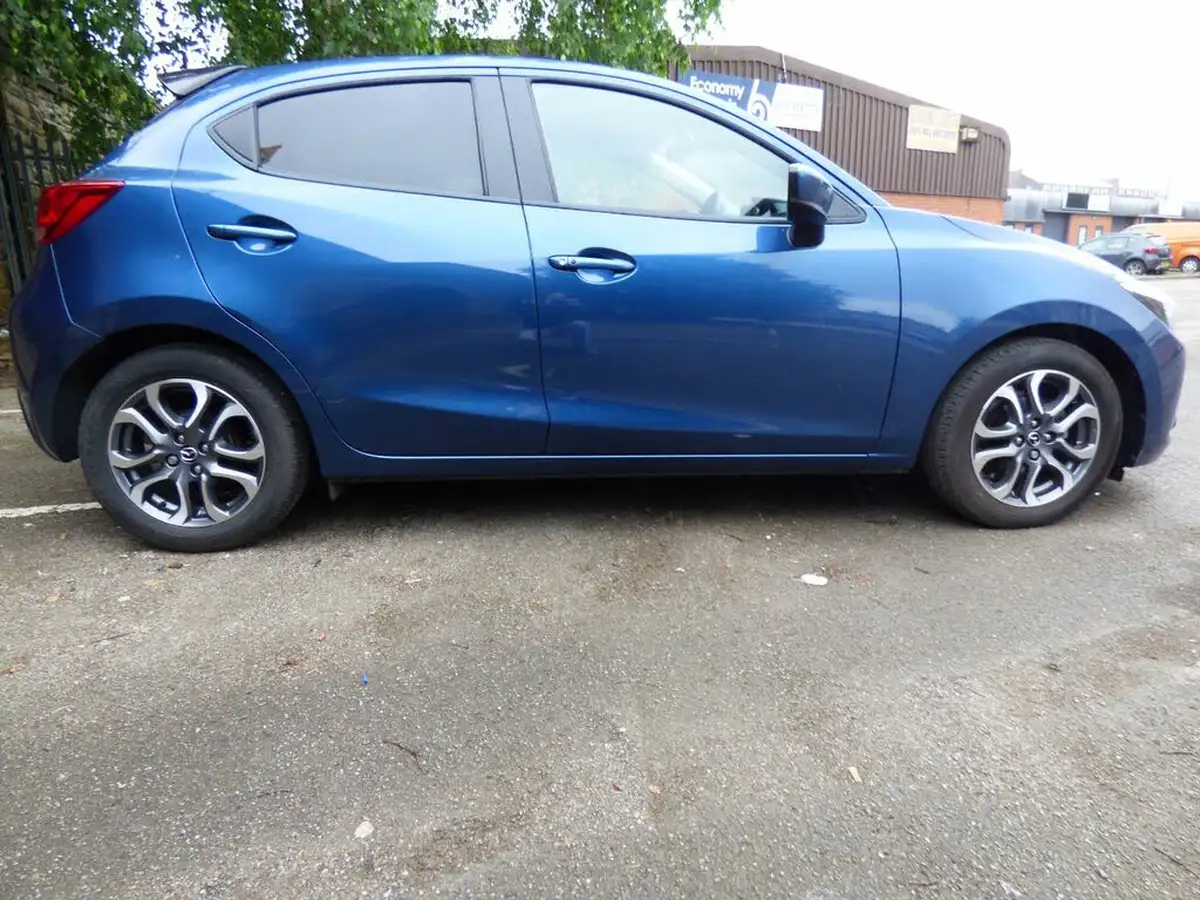 2017-mazda-mazda2-15-gt-sport-big-6