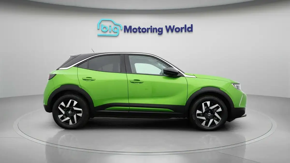 2022-vauxhall-mokka-e-elite-premium-big-7
