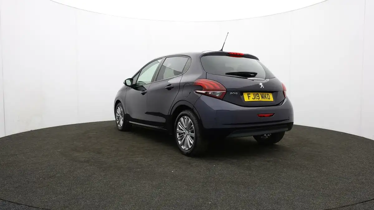 2019-peugeot-208-12-puretech-signature-big-78