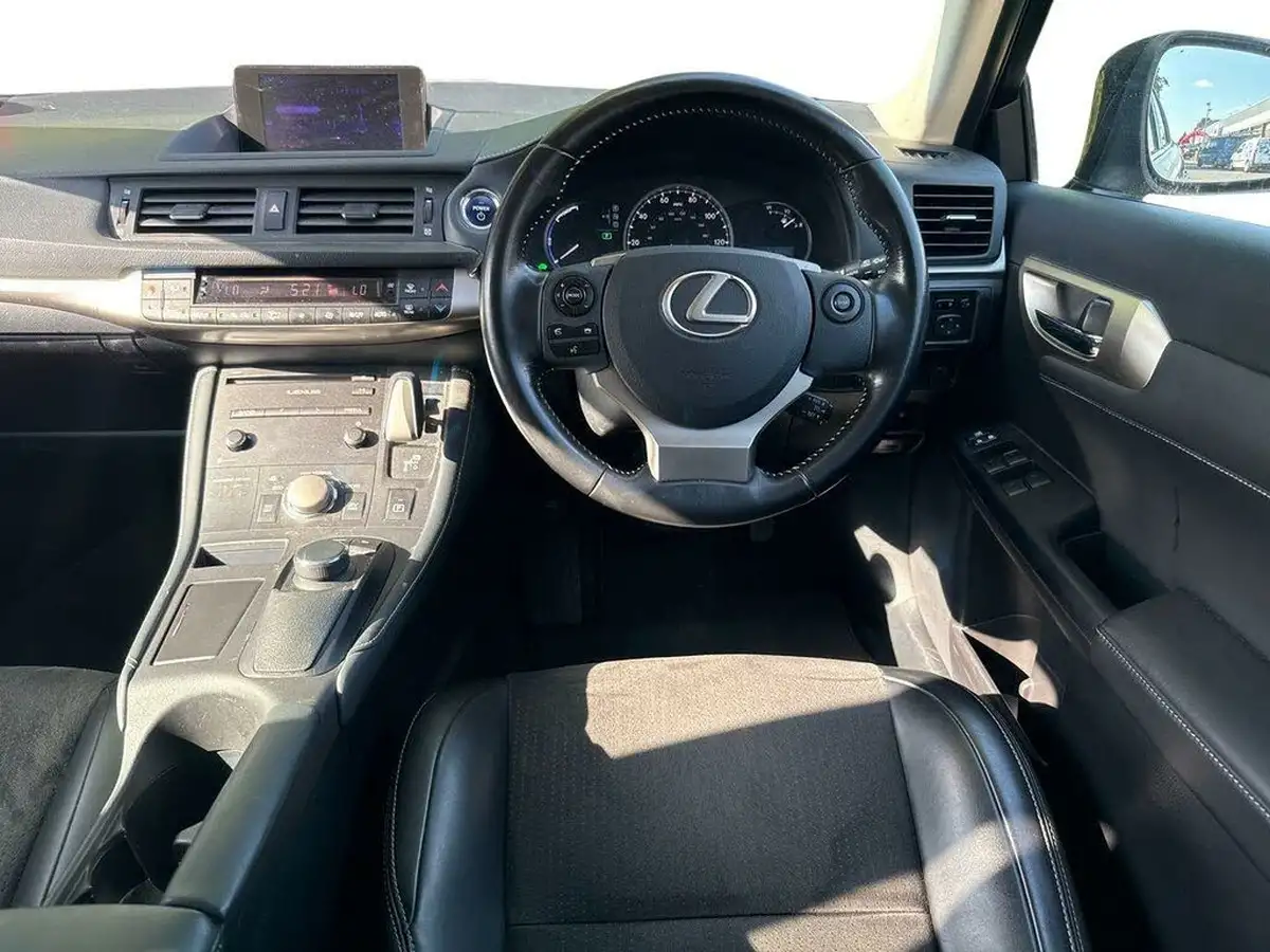 2017-lexus-ct-200h-18-sport-99bhp-big-11