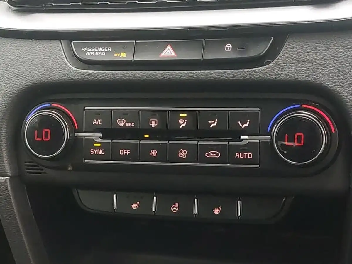 2023-kia-xceed-15-t-gdi-3-158bhp-big-14