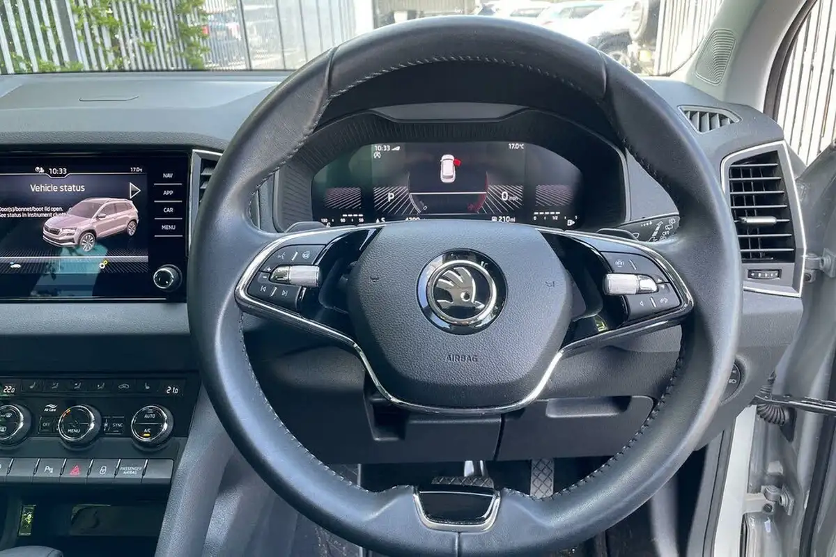 2023-skoda-karoq-15-tsi-se-l-dsg-big-33