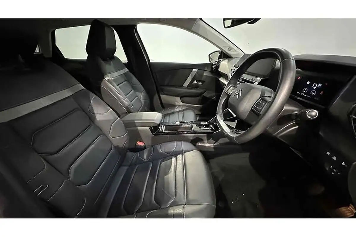 2021-citroen-c4-12-puretech-shine-plus-130ps-big-25